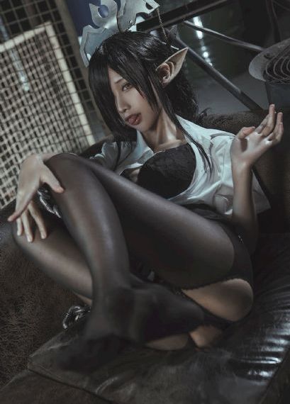 堕落的大小姐