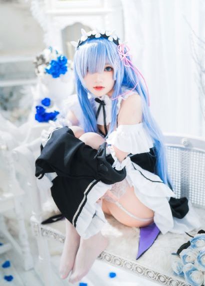 二十六岁女房客
