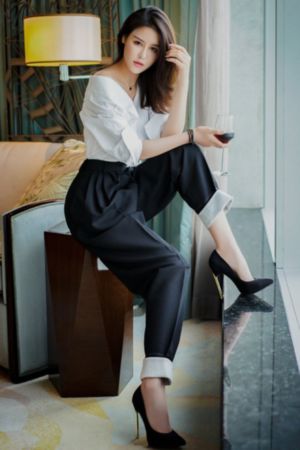 欧美人与拘性视交免费看