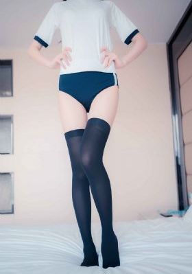 《美丽教师》